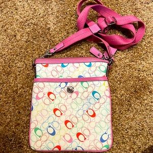 Beautiful vintage Coach crossbody bag in perfect condition